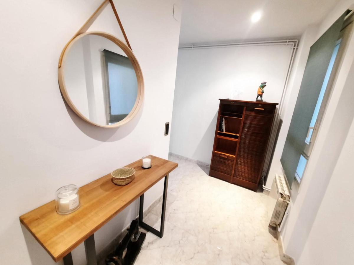 Bright Apartment Near The Beach And Barcelona By Train Masnou Exterior foto