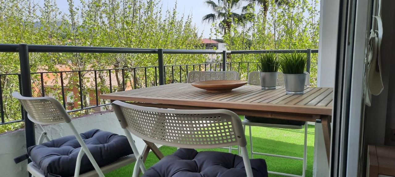 Bright Apartment Near The Beach And Barcelona By Train Masnou Exterior foto
