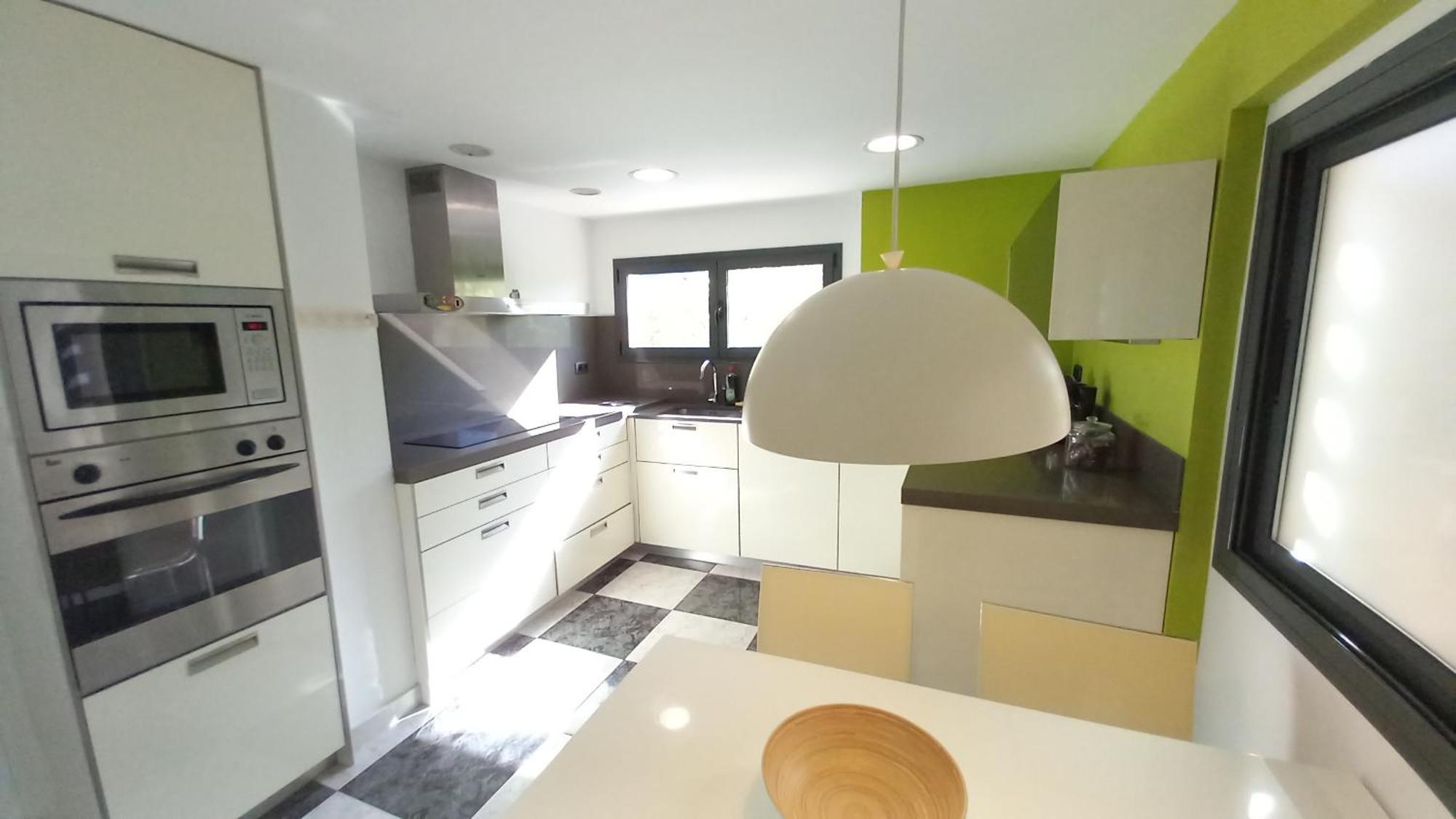 Bright Apartment Near The Beach And Barcelona By Train Masnou Exterior foto